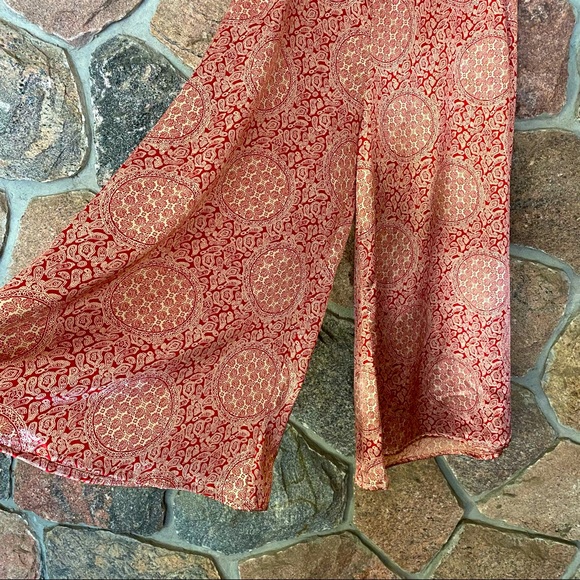 🌺 Vintage culottes made of silky fabric with boho vibe. - Picture 2 of 7